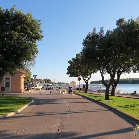 Vjera דירה פונאנט